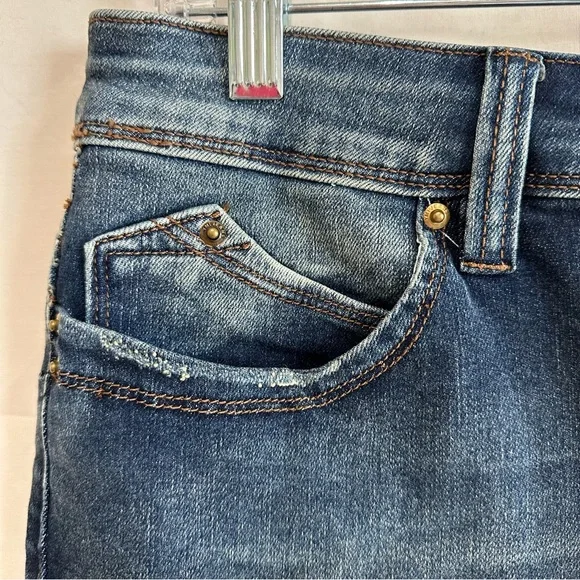 YMI Womens WannaBettaButt Mid-Rise Bootcut Denim Jeans 9/29 - Picture 3 of 10